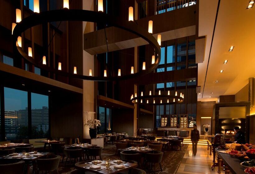 Отель Conrad Seoul