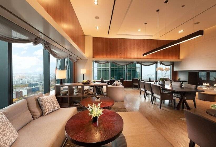 Отель Conrad Seoul