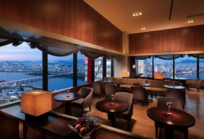 Отель Conrad Seoul