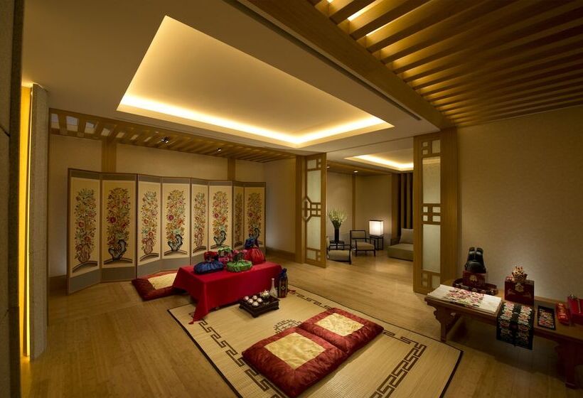 Отель Conrad Seoul