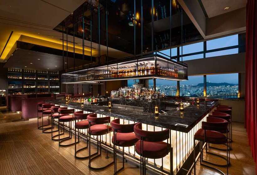 Отель Conrad Seoul