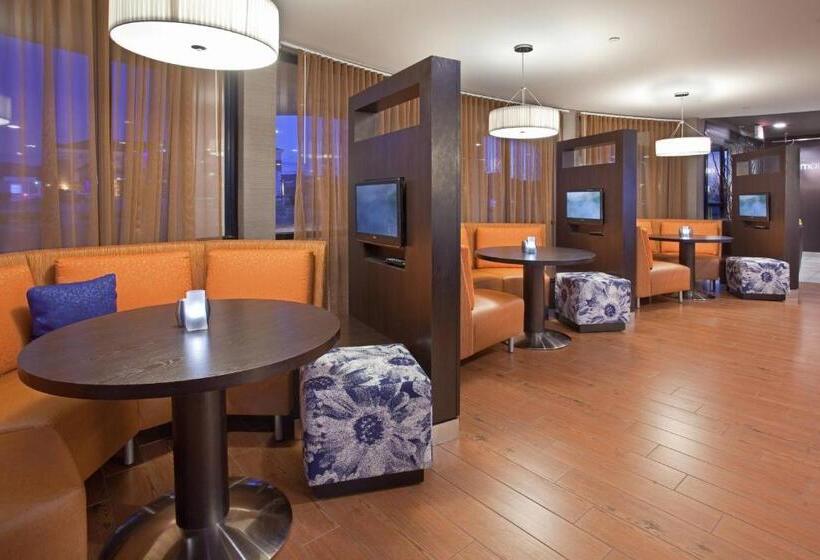 فندق Courtyard Casper