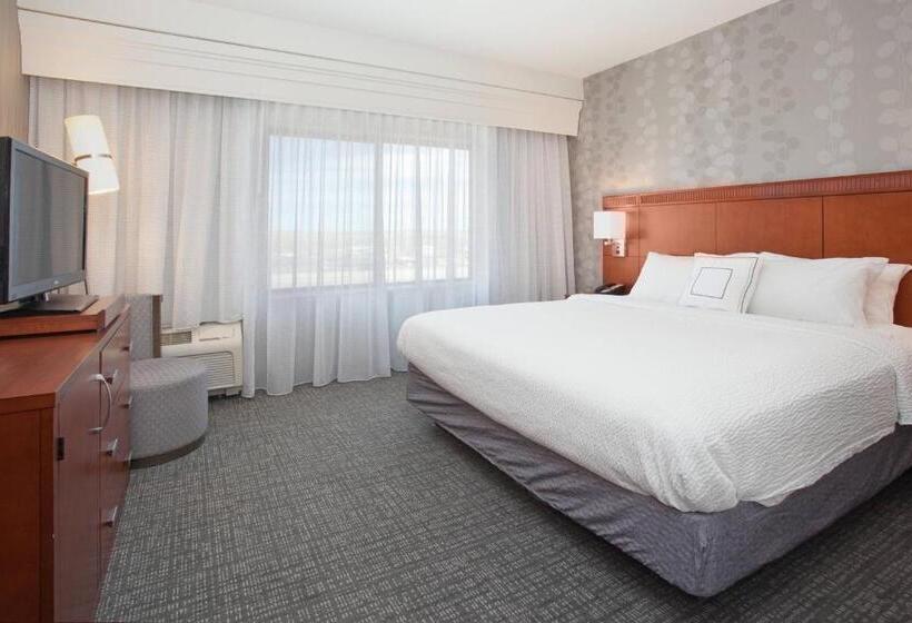 فندق Courtyard Casper