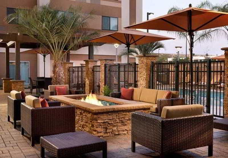 فندق Courtyard By Marriott San Diego Oceanside