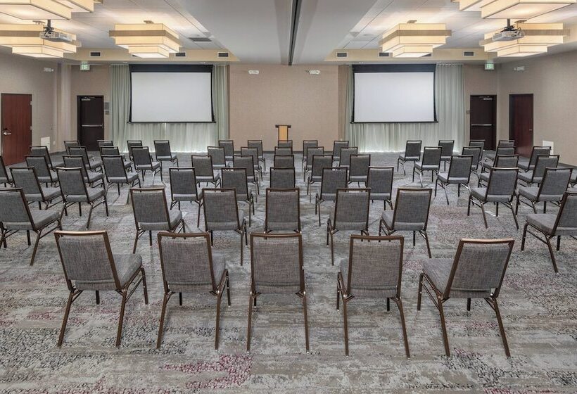فندق Courtyard By Marriott San Diego Oceanside