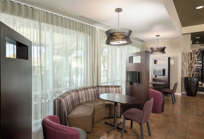 فندق Courtyard By Marriott San Diego Oceanside