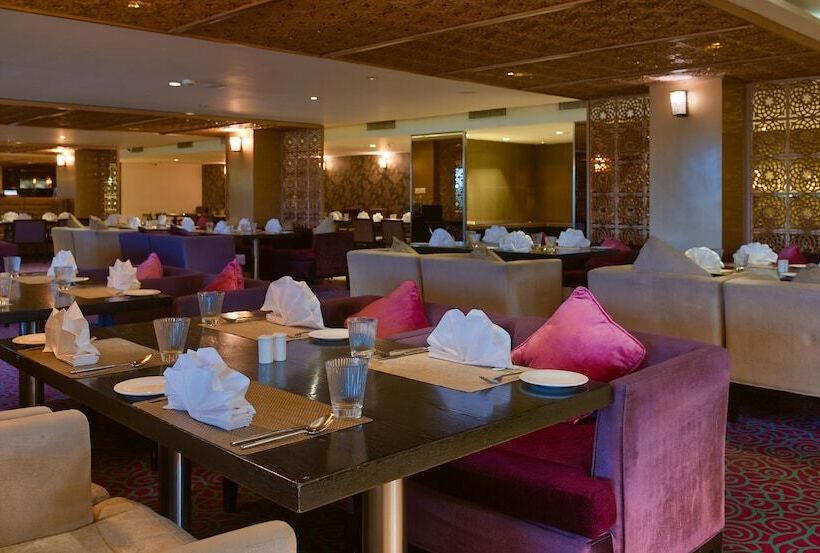 فندق Davanam Sarovar Portico Suites Bengaluru