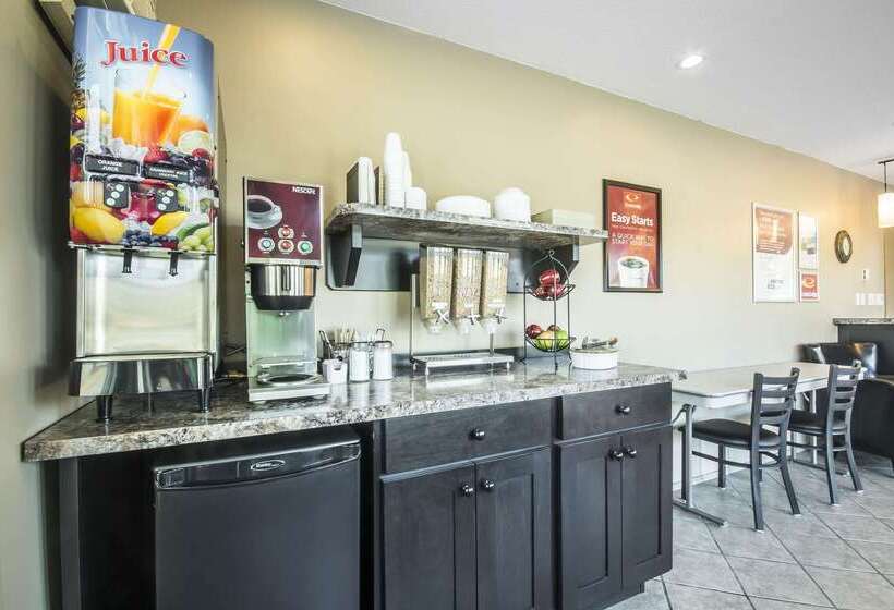 Отель Econo Lodge