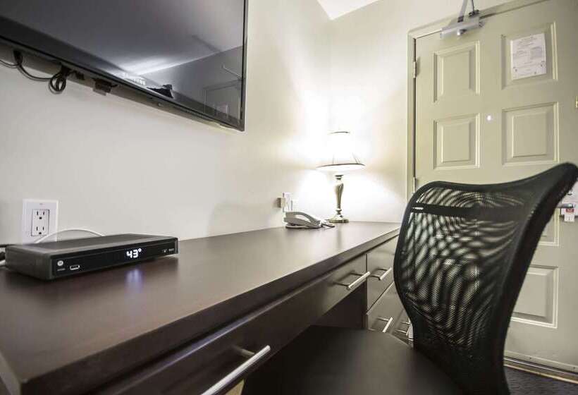 Отель Econo Lodge