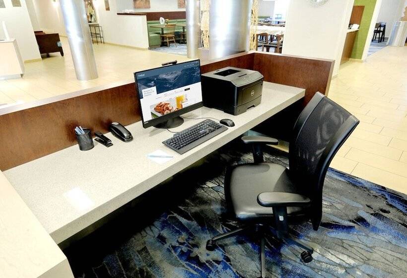 Отель Fairfield Inn & Suites By Marriott Harrisburg West/new Cumberland