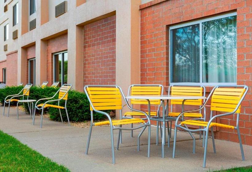 Отель Fairfield Inn & Suites Minneapolisst. Paul Airport