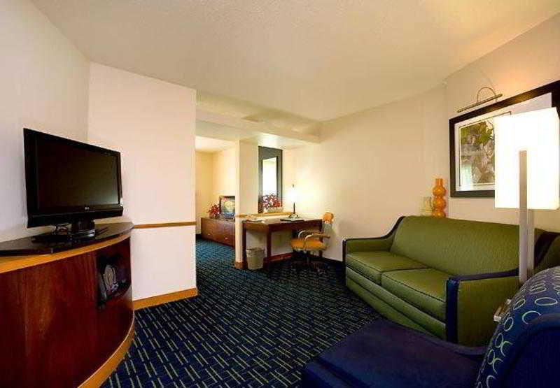 酒店 Fairfield Inn & Suites Traverse City