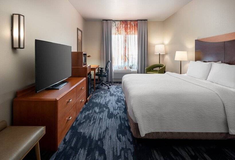 Отель Fairfield Inn & Suites By Marriott Visalia Tulare