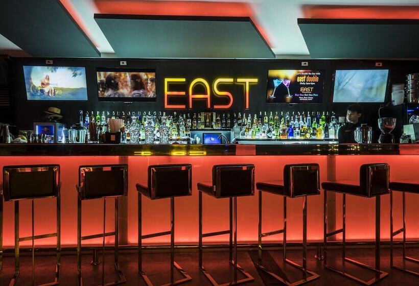 בית מלון כפרי G Hua Hin Resort & Mall