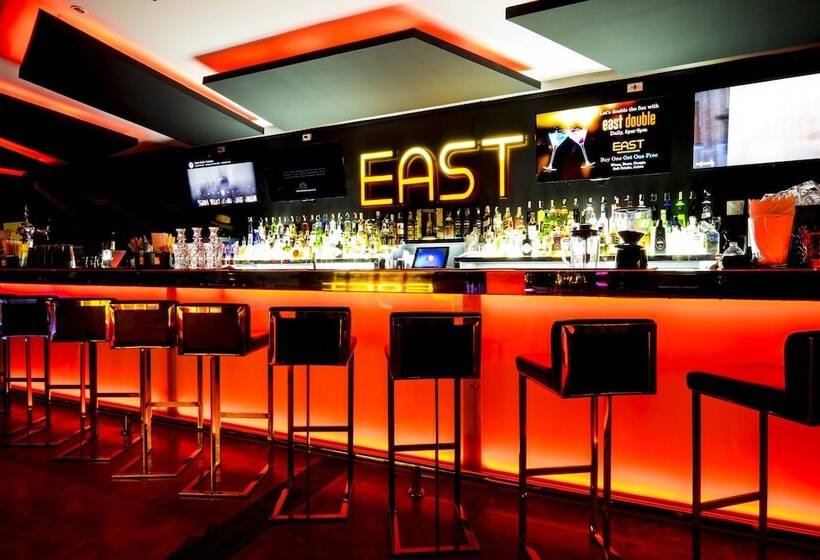 בית מלון כפרי G Hua Hin Resort & Mall