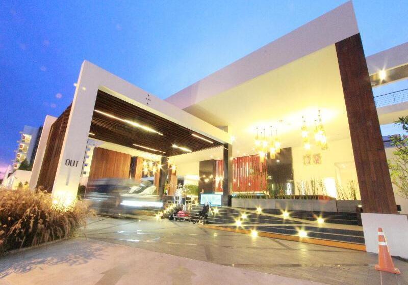 בית מלון כפרי G Hua Hin Resort & Mall