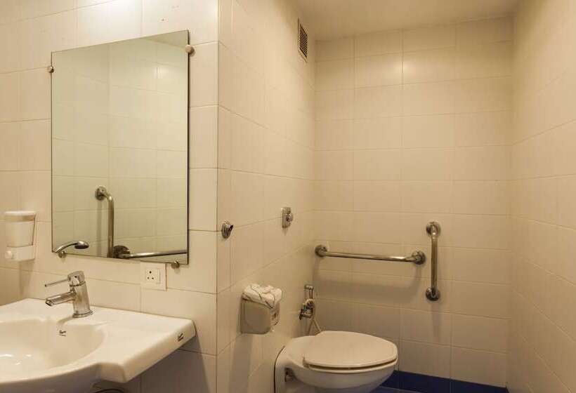 Отель Ginger Agartala