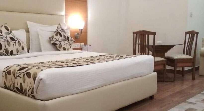 Grand Continental Hotel