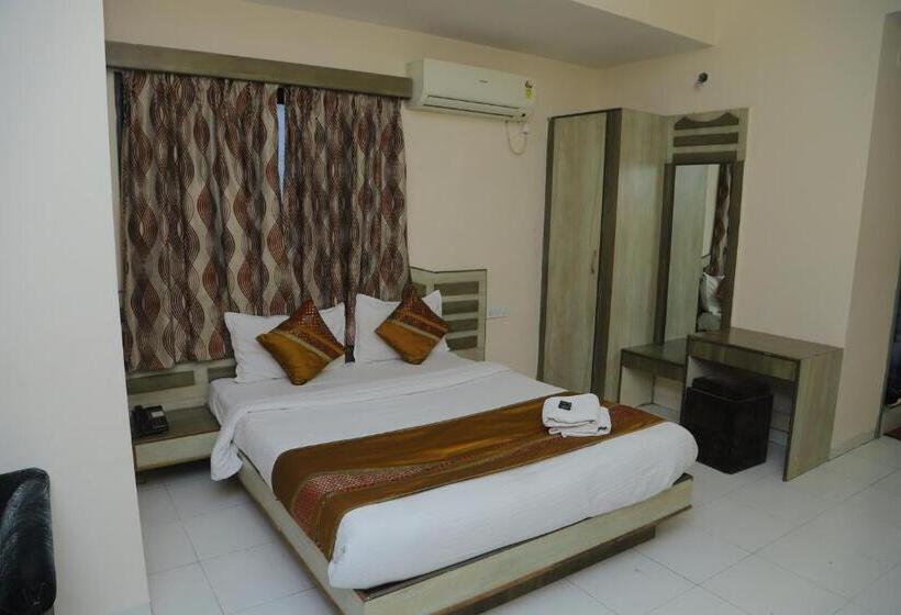 Отель Grand Tower