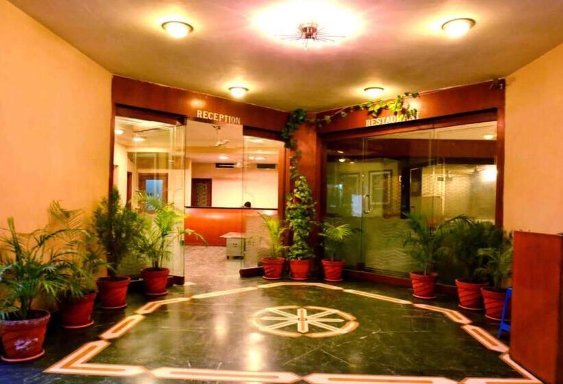 Отель Grand Tower