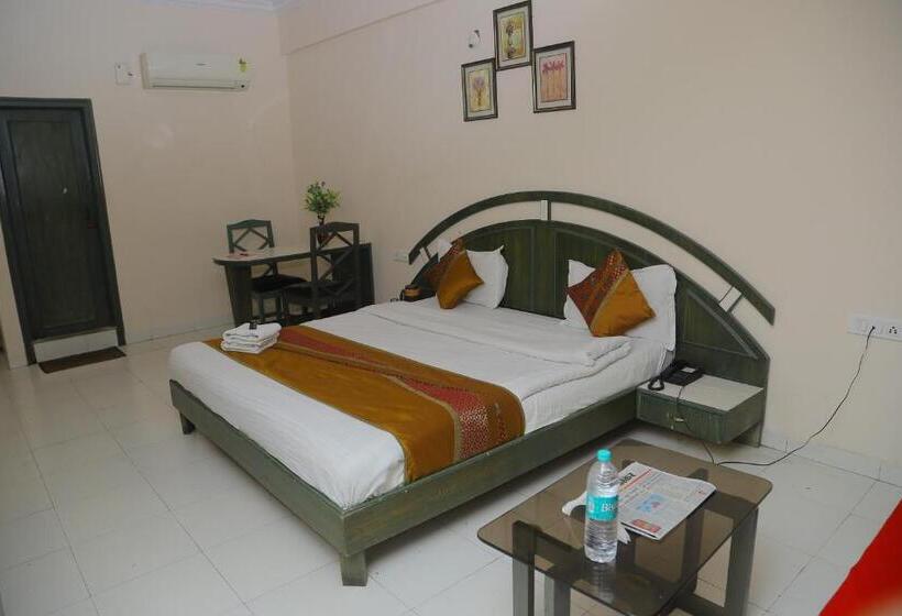 Отель Grand Tower