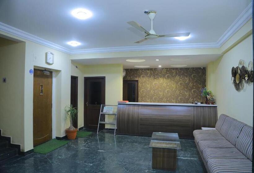 Отель Grand Tower