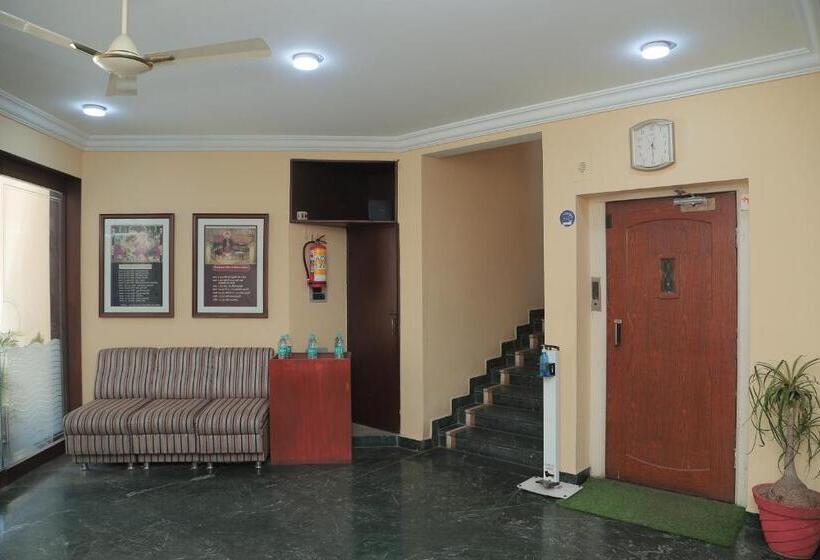 Отель Grand Tower