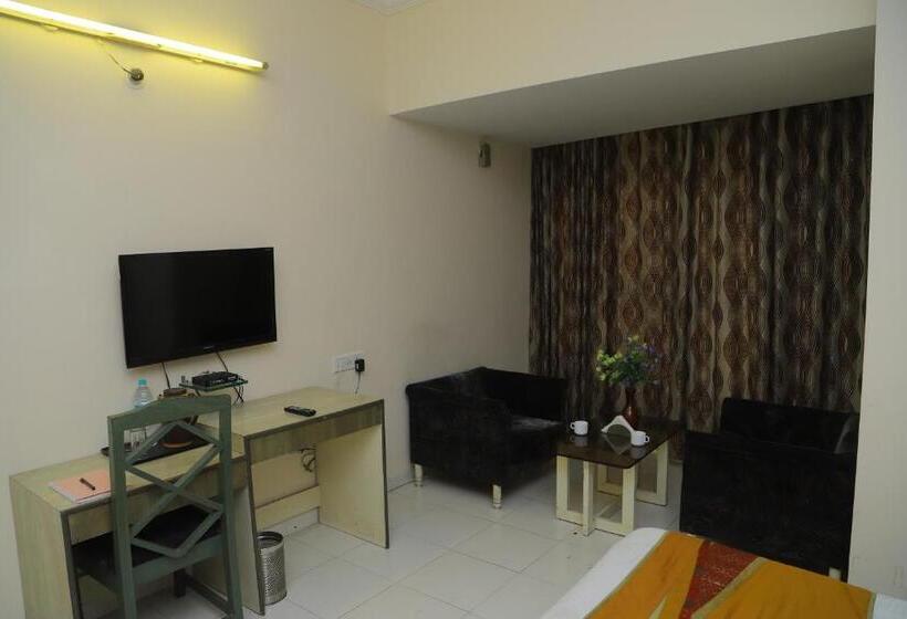 Отель Grand Tower