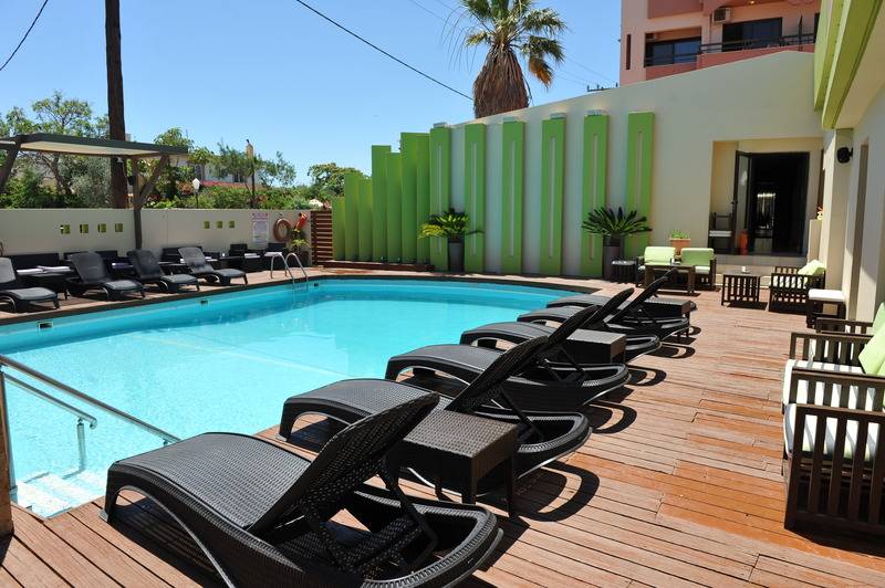 فندق Heleni Beach