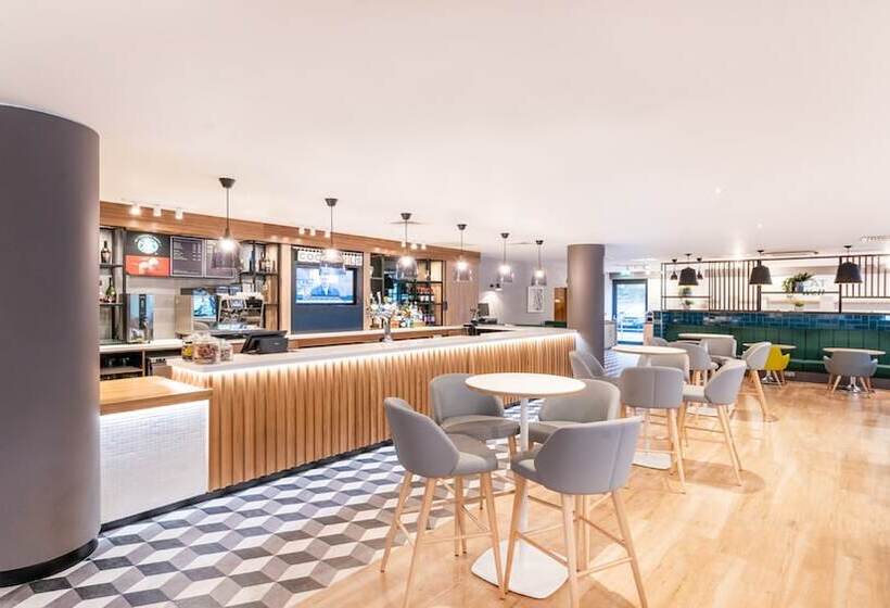 Отель Holiday Inn London Luton Airport, An Ihg