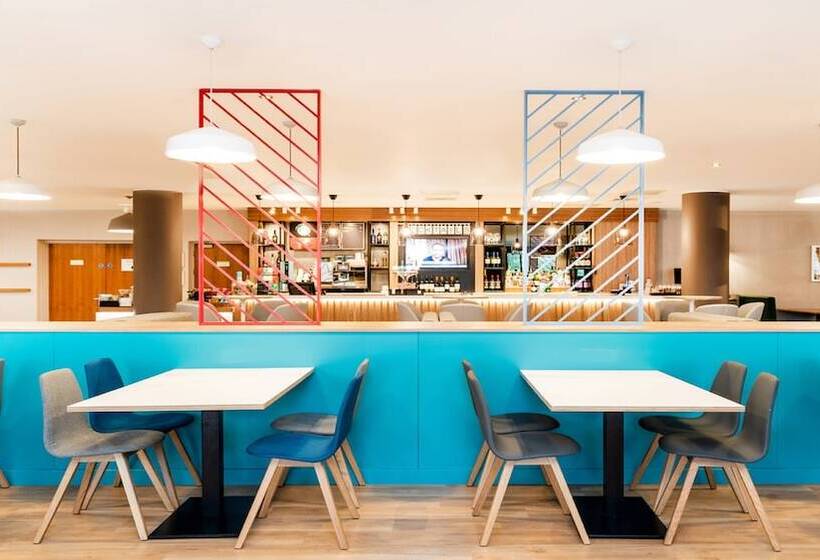 Отель Holiday Inn London Luton Airport, An Ihg