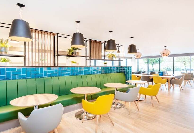 Отель Holiday Inn London Luton Airport, An Ihg