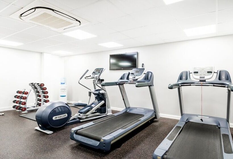 Отель Holiday Inn London Luton Airport, An Ihg