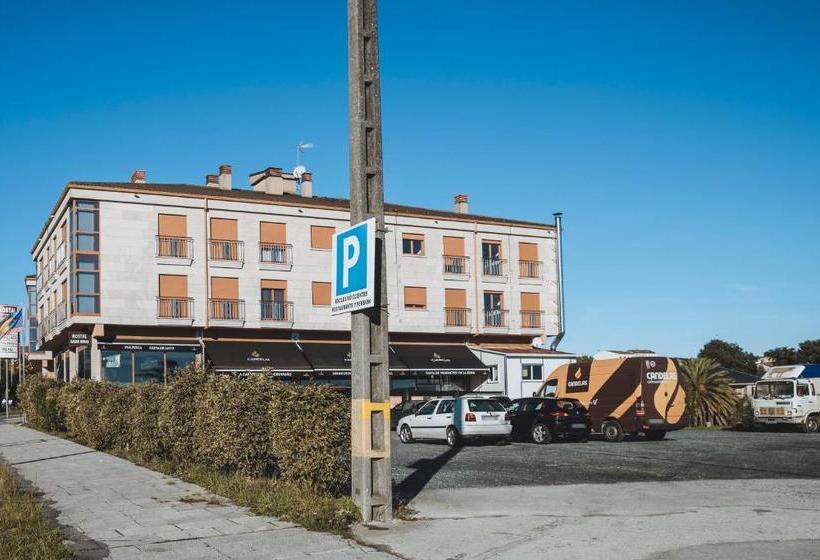 فندق Hostal Casasnovas