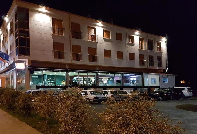 فندق Hostal Casasnovas