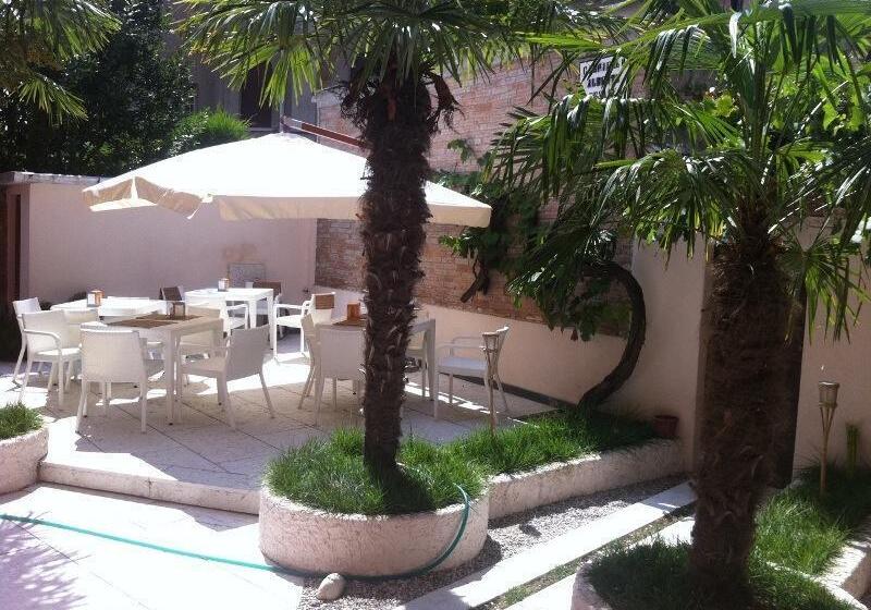 Отель La Pergola Di Venezia