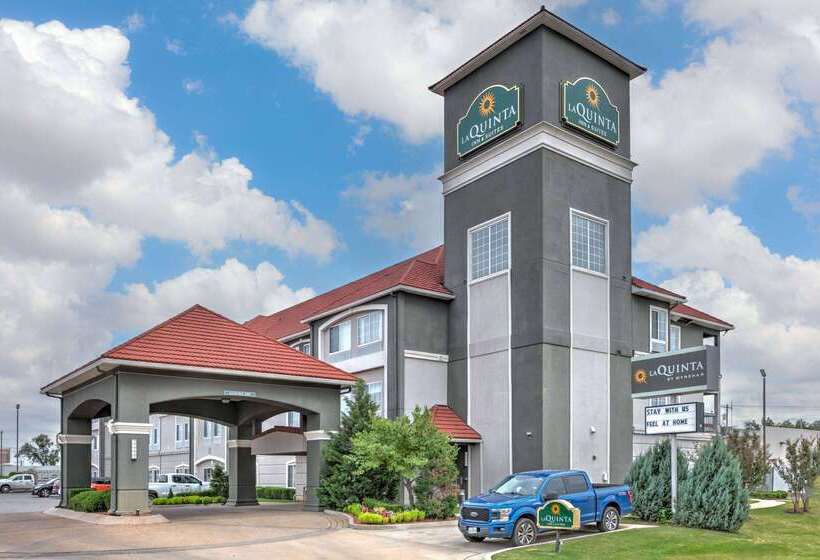 בית מלון כפרי La Quinta By Wyndham Tulsa Airport / Expo Square