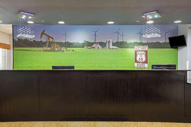 בית מלון כפרי La Quinta By Wyndham Tulsa Airport / Expo Square