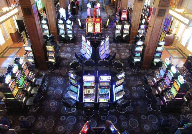 فندق Lady Luck Casino Black Hawk
