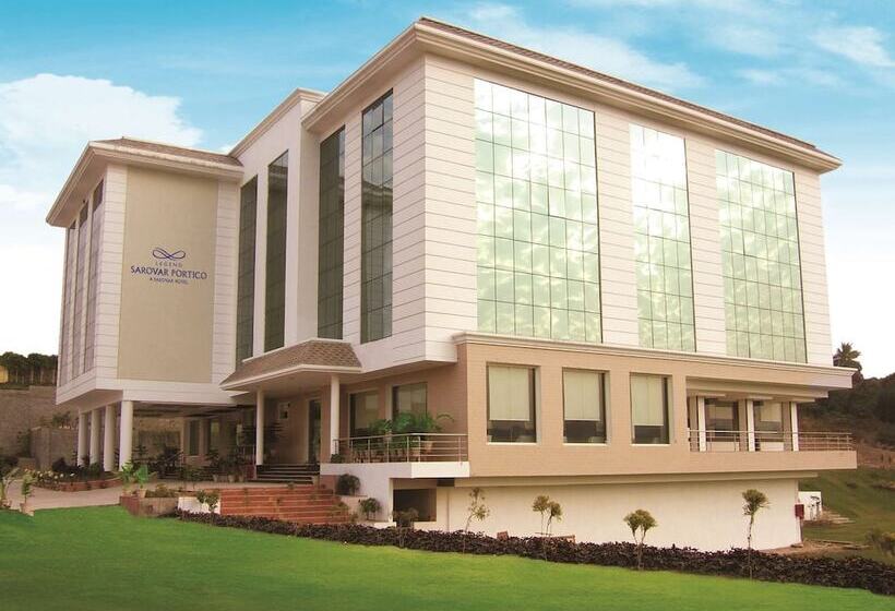 호텔 Legend Sarovar Portico