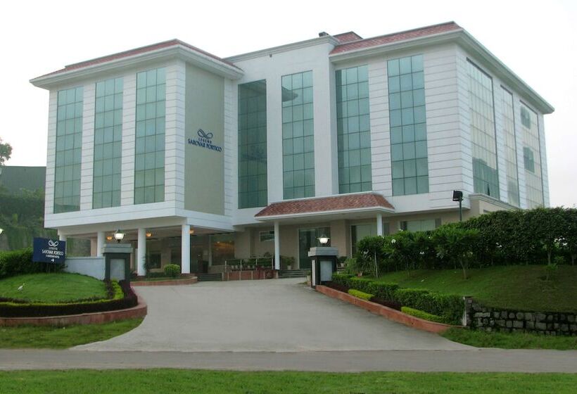 호텔 Legend Sarovar Portico