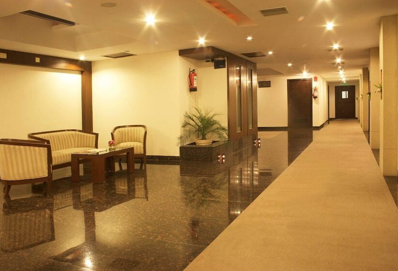 호텔 Legend Sarovar Portico