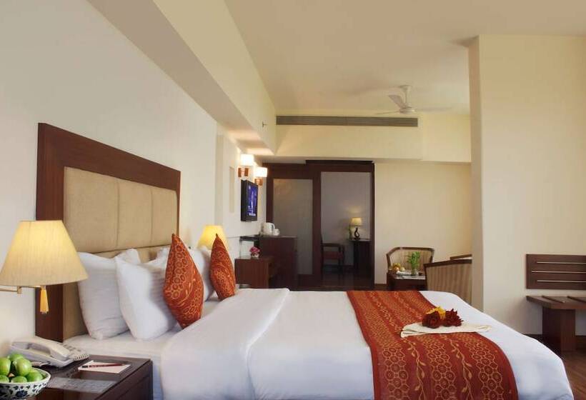 호텔 Legend Sarovar Portico