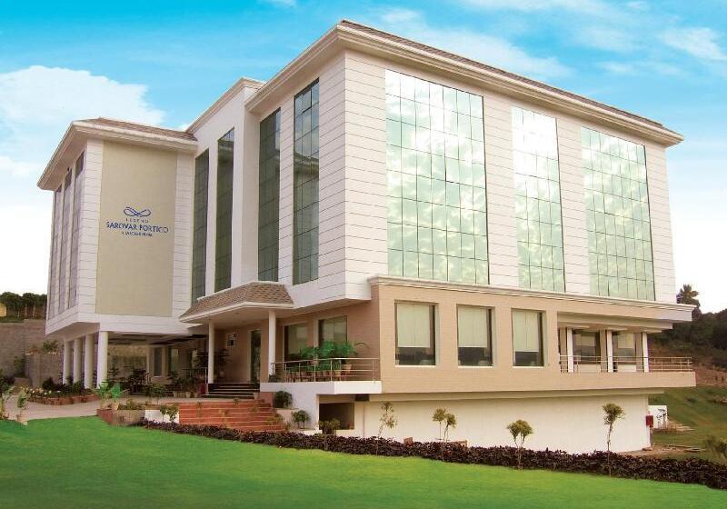 호텔 Legend Sarovar Portico