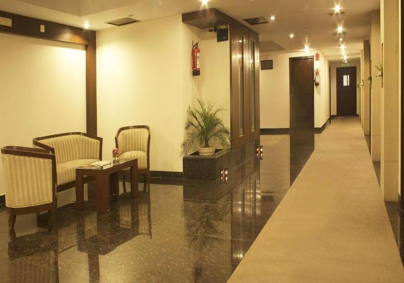 호텔 Legend Sarovar Portico