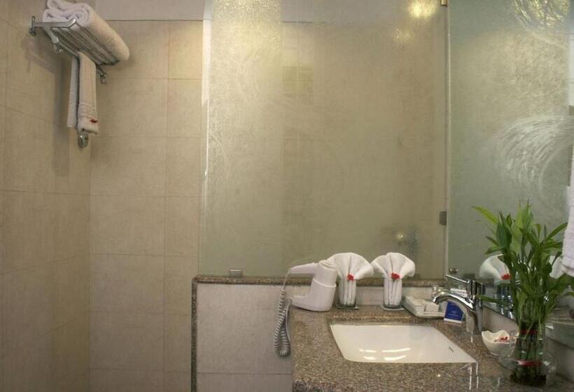 호텔 Legend Sarovar Portico