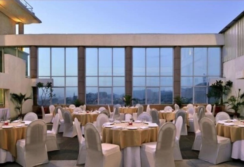 فندق Majestic Court Sarovar Portico Navi Mumbai