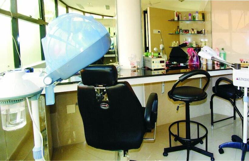 호텔 Maurya Rajadhani