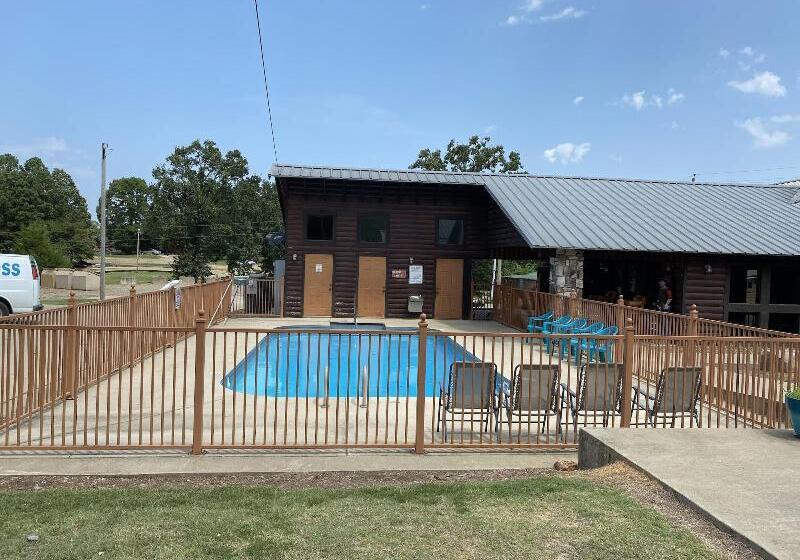 فندق New Hochatown Lodge