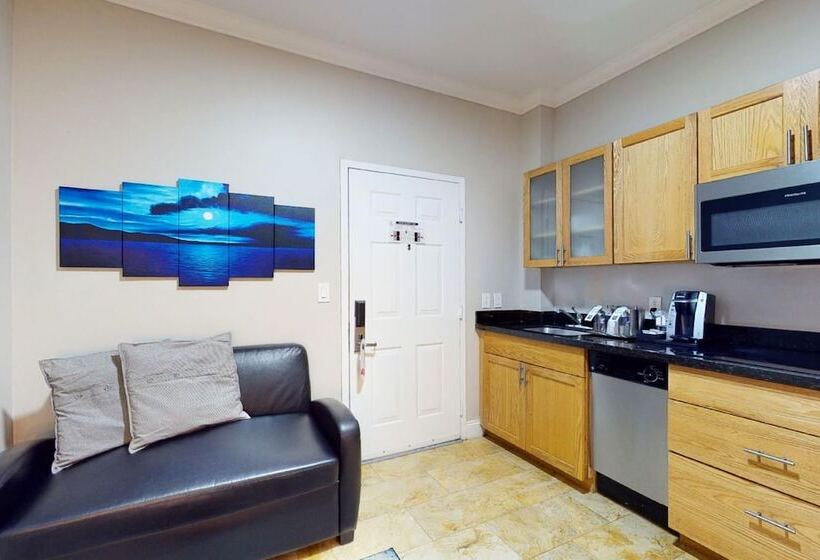 فندق Nuvo Suites